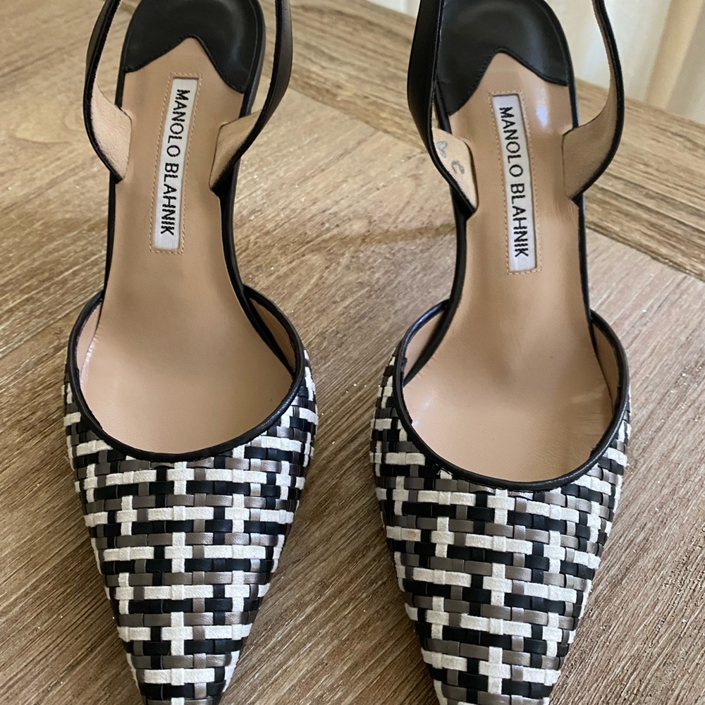 New Manolo Blahnik Heels size 36 or 6